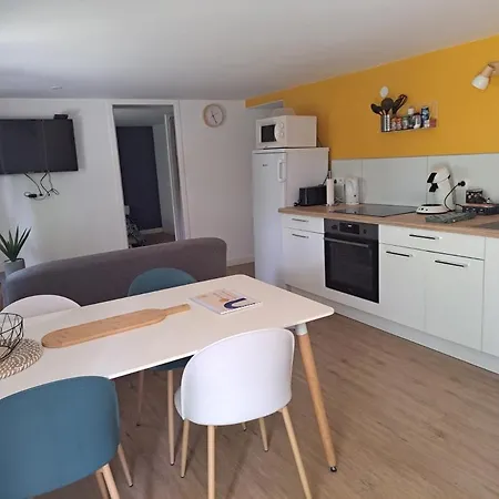 Apartman Chez Adam Et Valérie *
