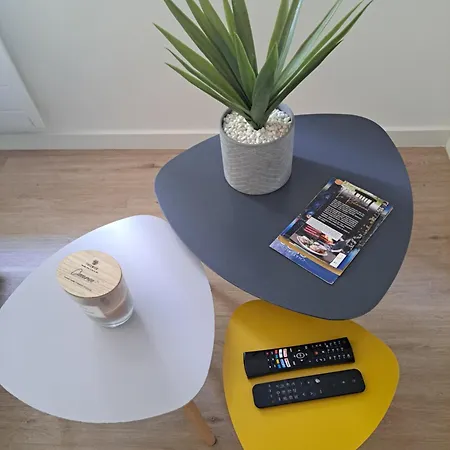 Chez Adam Et Valérie Apartman